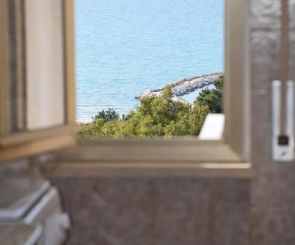 Belvedere Apartment *